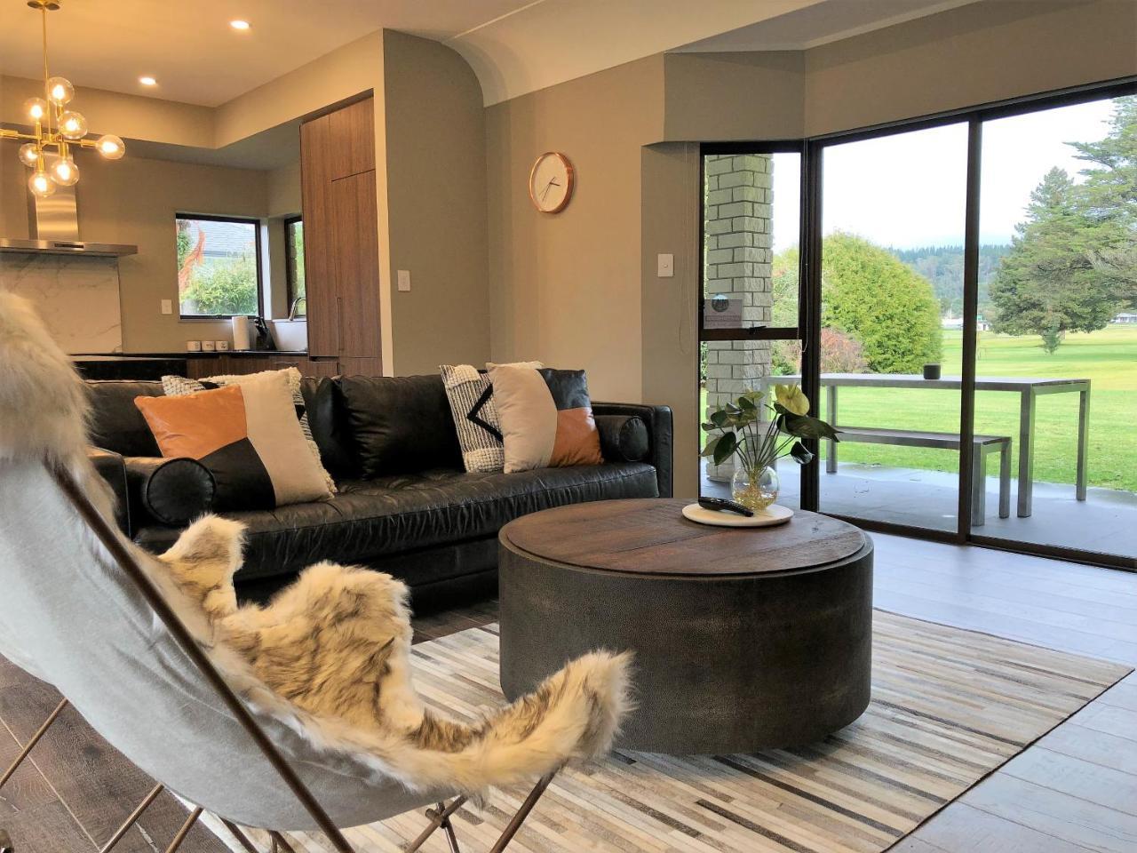 Luxury K-Lodge With Golf Course View-Rotorua Extérieur photo
