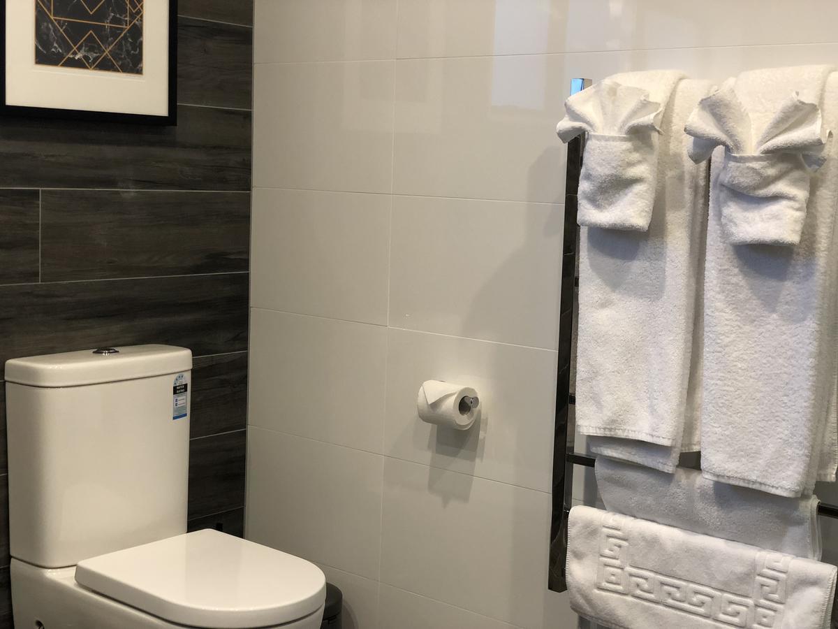 Luxury K-Lodge With Golf Course View-Rotorua Extérieur photo