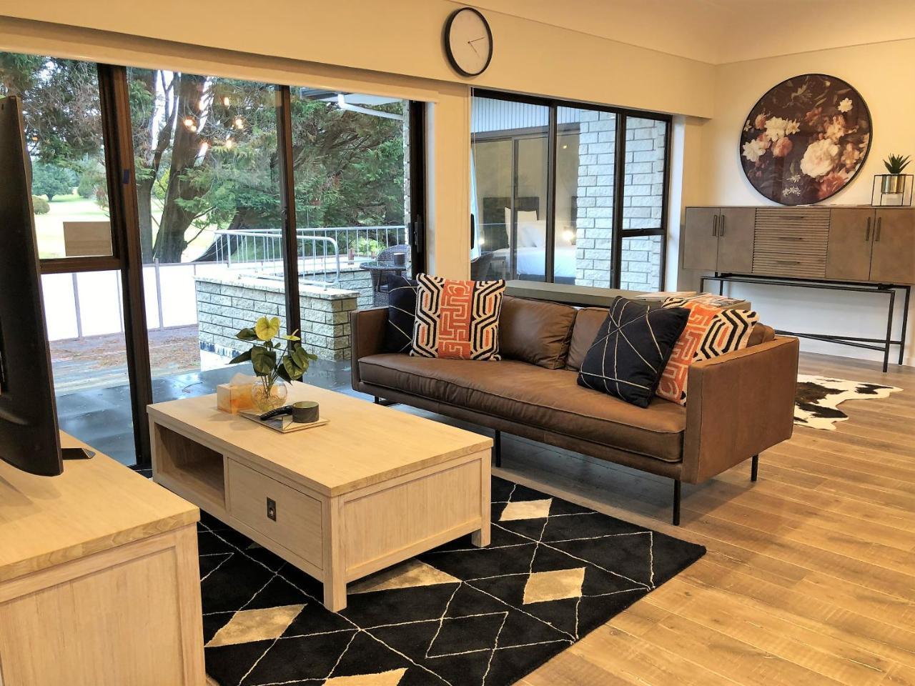 Luxury K-Lodge With Golf Course View-Rotorua Extérieur photo